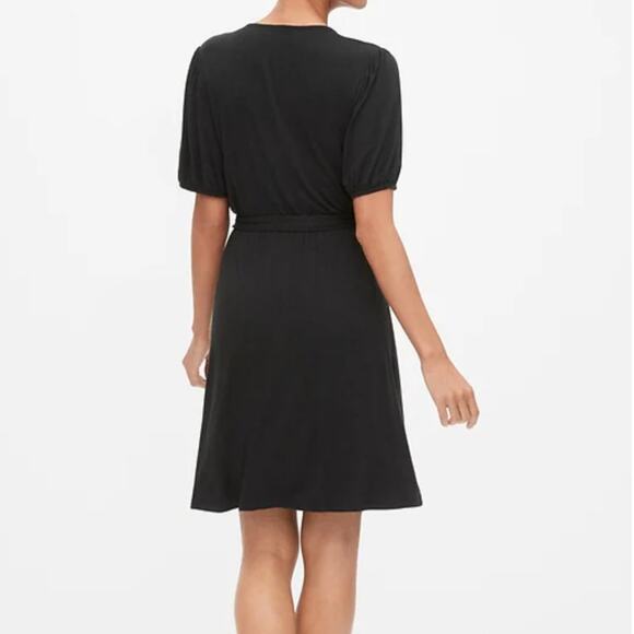 GAP Factory Black Short Sleeve Wrap Dress - Picture 4 of 16